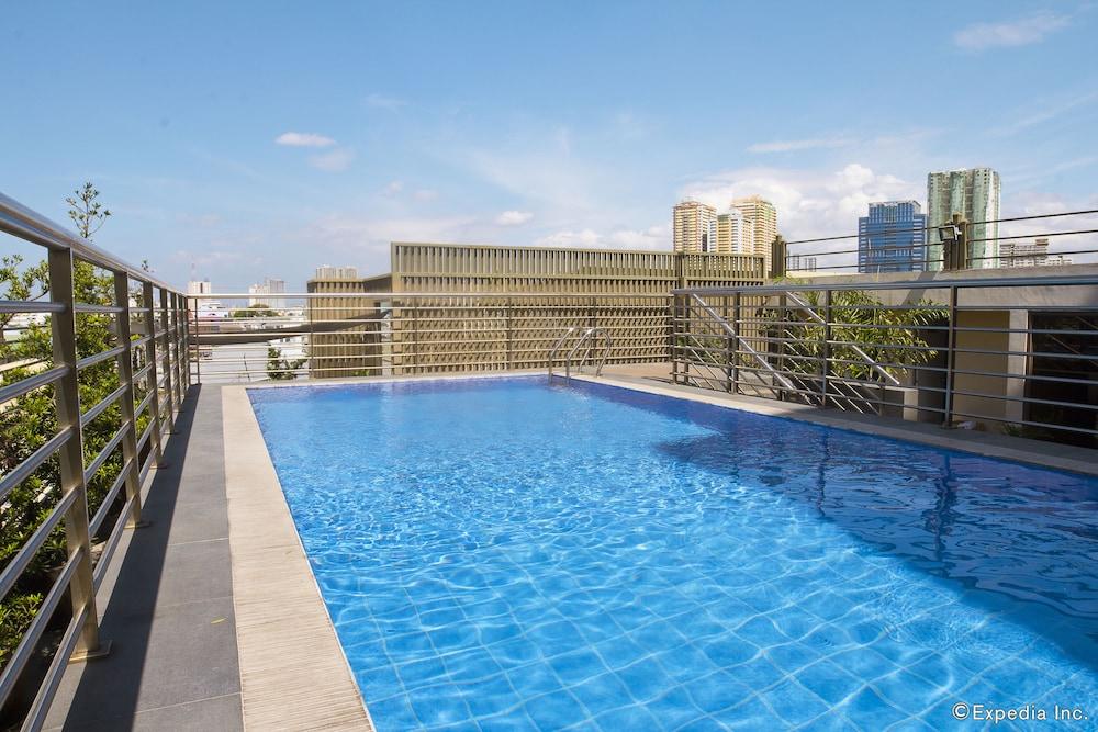 Herald Suites Makati City Exterior foto